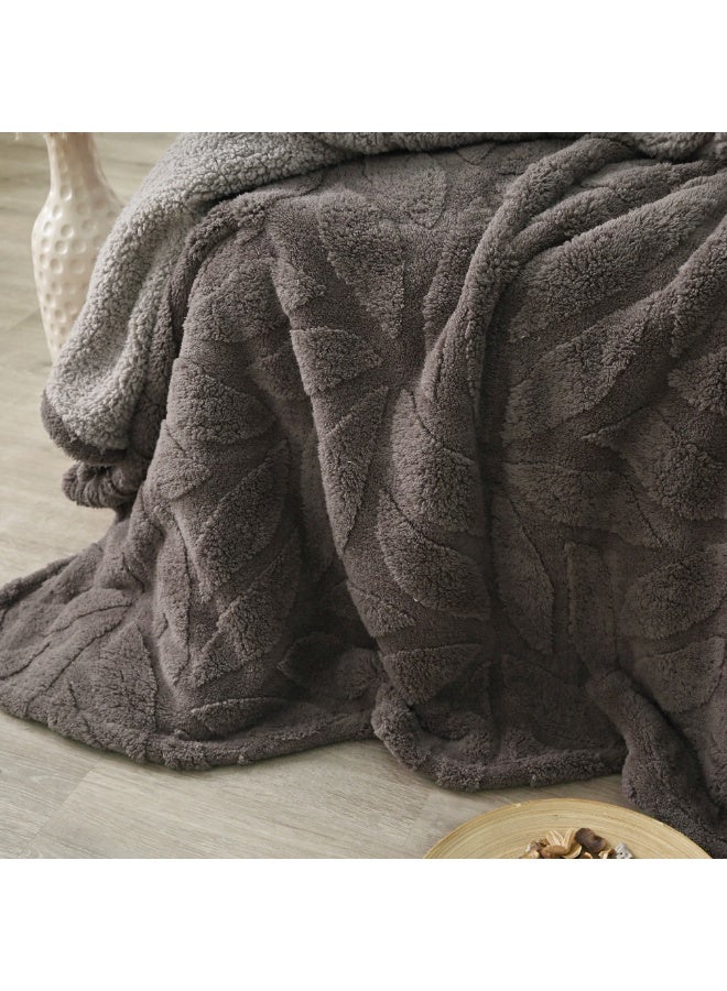 MORANO Sherpa Dreams Blanket, 2 Ply, 220 x 240 cm, 100% Polyester, Reversible Jacquard/Sherpa Design, Winter Warmth - Image 2